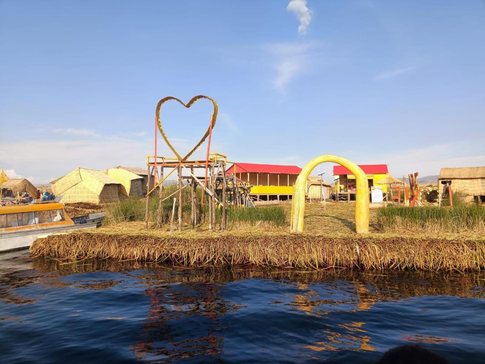 Hostal Vista Al Lago Titicaca 普诺 外观 照片
