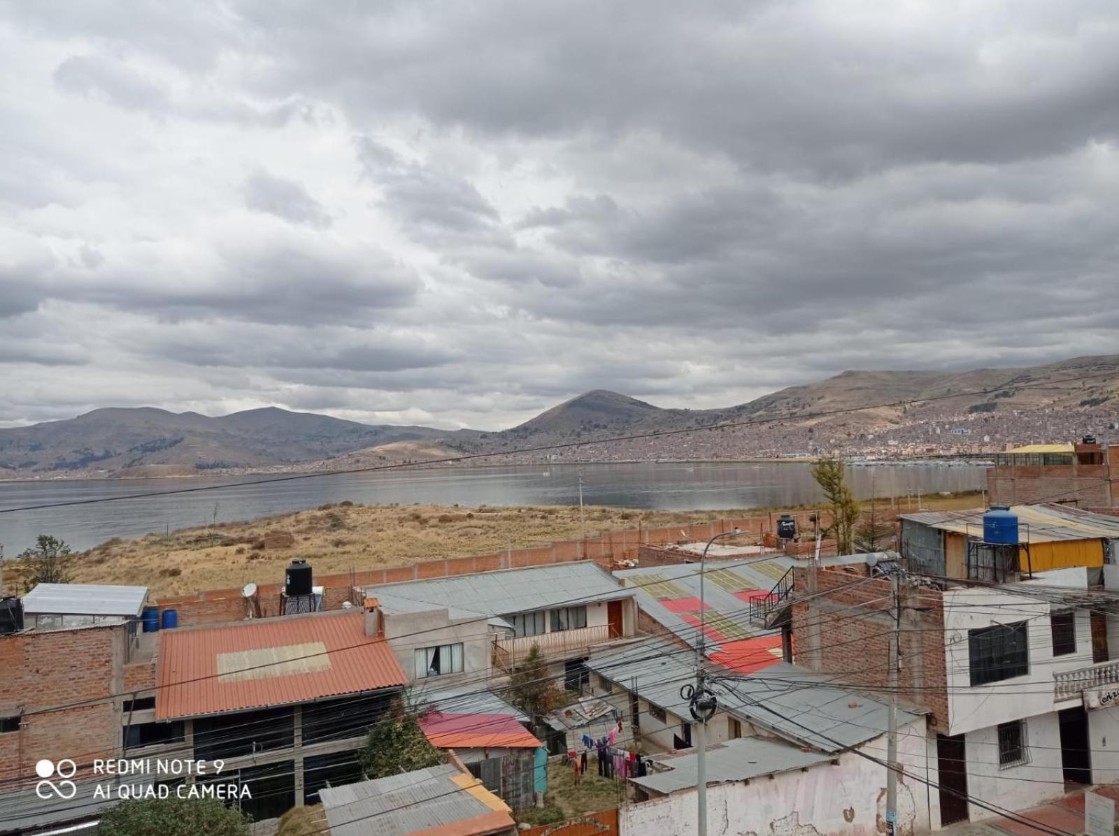 Hostal Vista Al Lago Titicaca 普诺 外观 照片