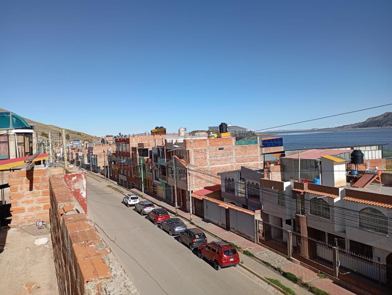 Hostal Vista Al Lago Titicaca 普诺 外观 照片