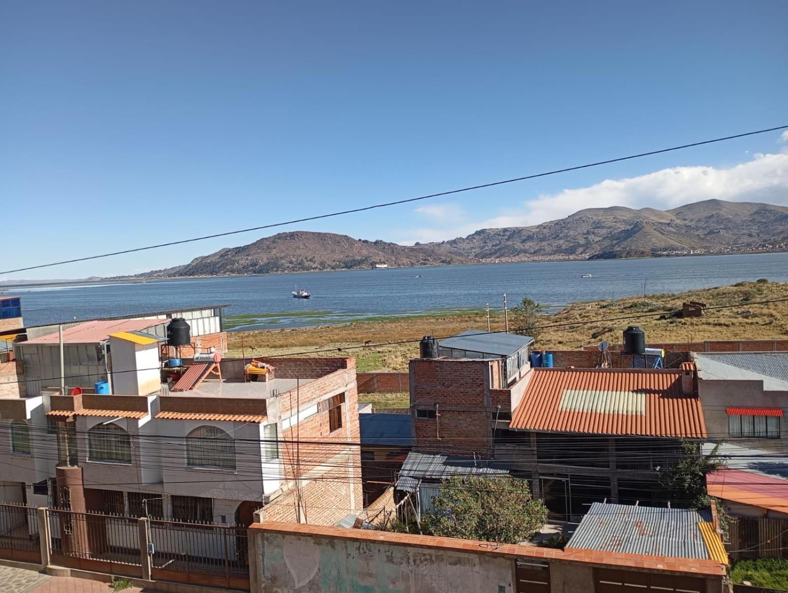 Hostal Vista Al Lago Titicaca 普诺 外观 照片